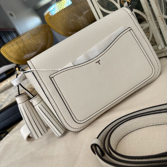 New Tory Burch Thea web flap crossbody ivory  double strap/ no tassle on the bag - Picture 3 of 13